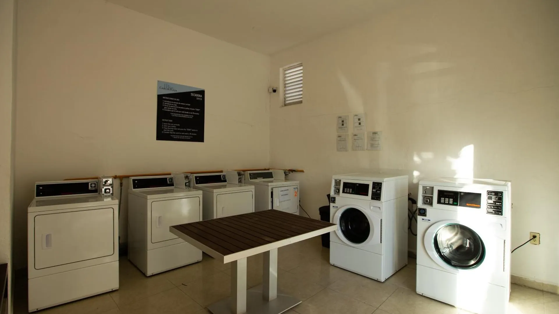 Sereniacancun / Beachfront Apartment / Hotel Zone.