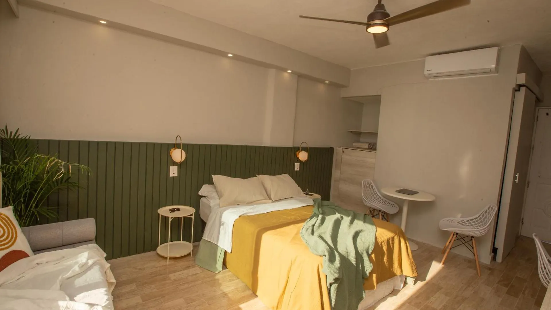 Sereniacancun / Beachfront Apartment / Hotel Zone. 0*, Cancun
