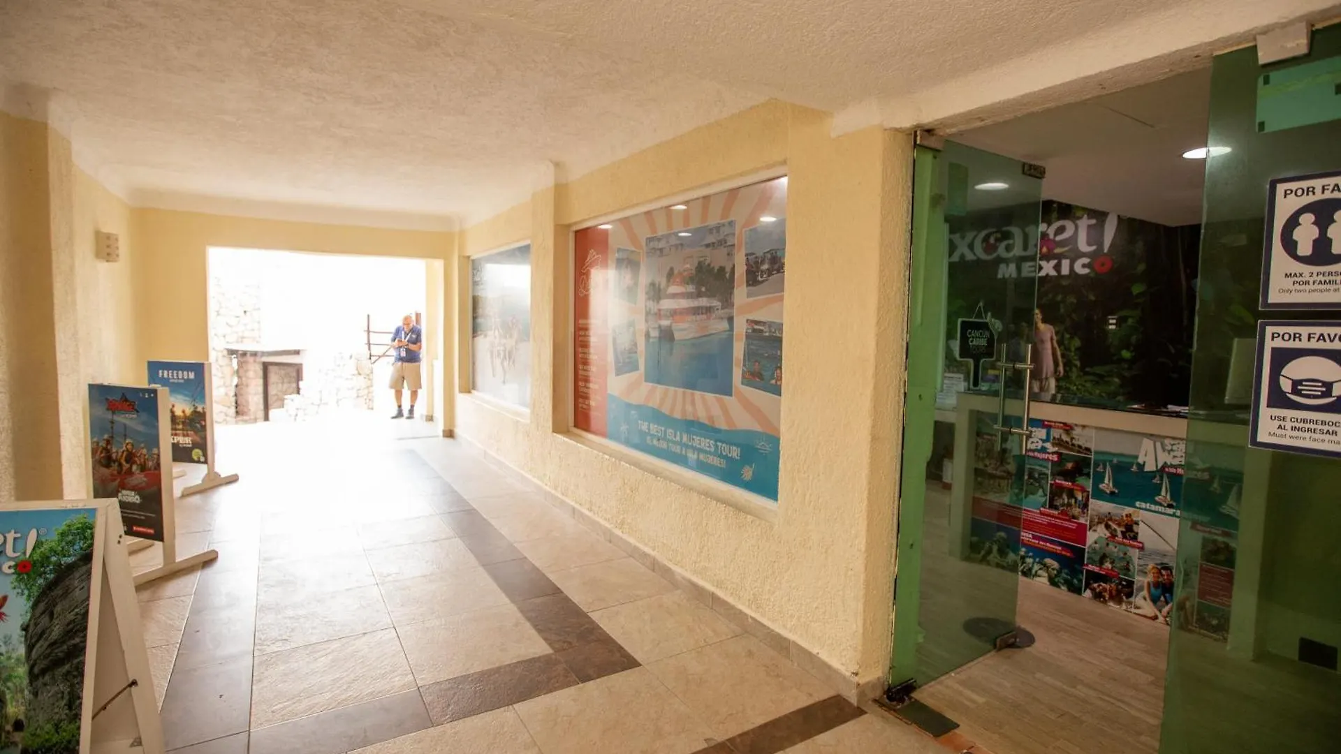 Sereniacancun / Beachfront Apartment / Hotel Zone. Cancun